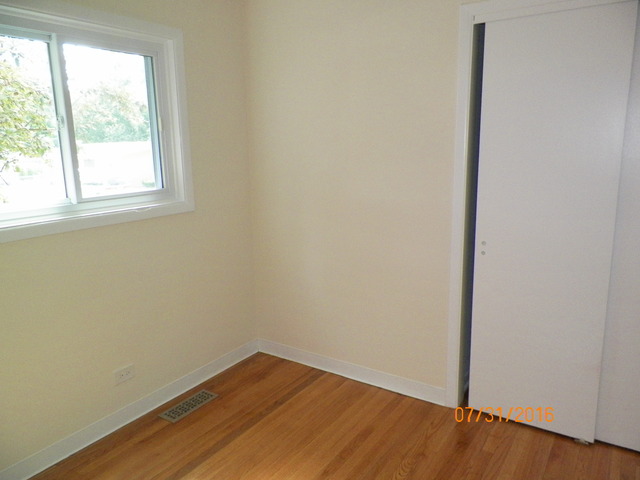 99 W Jeffery Ave, Wheeling, IL 60090 photo 10