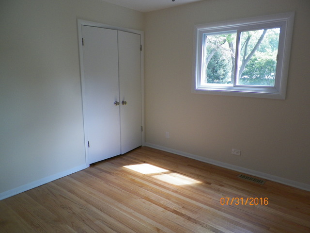99 W Jeffery Ave, Wheeling, IL 60090 photo 9