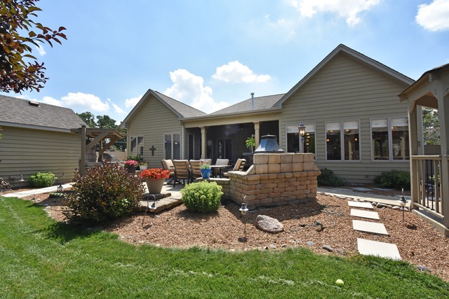 223 Risch Ct, West Chicago, IL 60185 photo 23