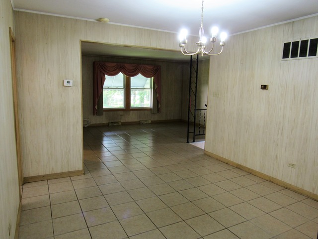 15710 Emerald Ave, Harvey, IL 60426 photo 5