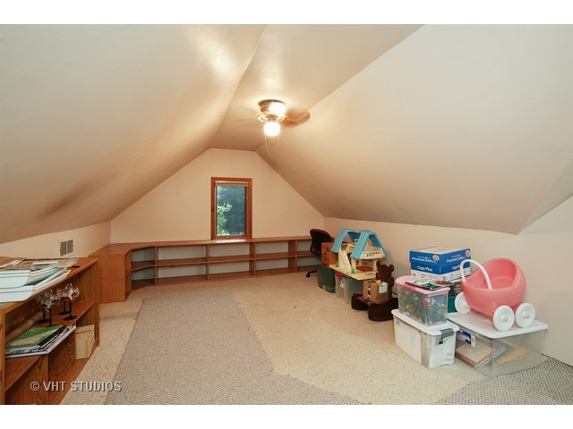 40 W942 Bowes Bend Dr, Elgin, IL 60124 photo 12