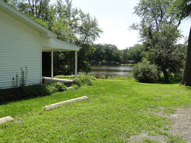 833 S Dudley Grove Rd, Kankakee, IL 60901 photo 4