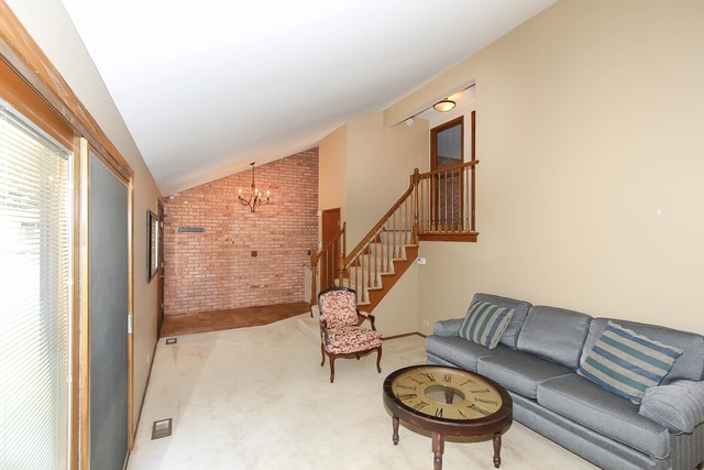538 E Main St, Barrington, IL 60010 photo 5