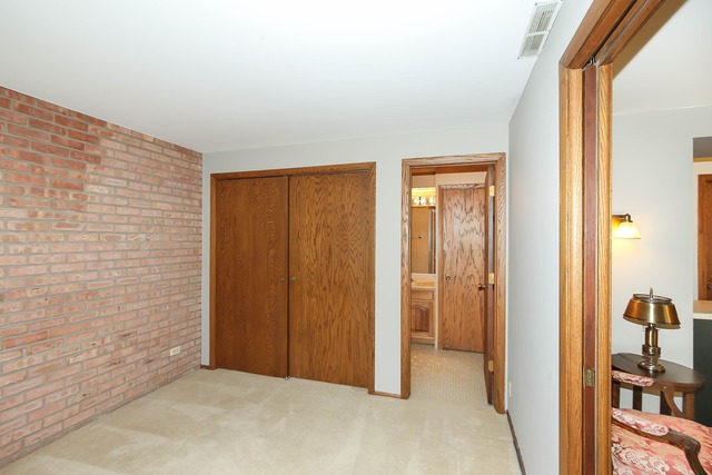 538 E Main St, Barrington, IL 60010 photo 19