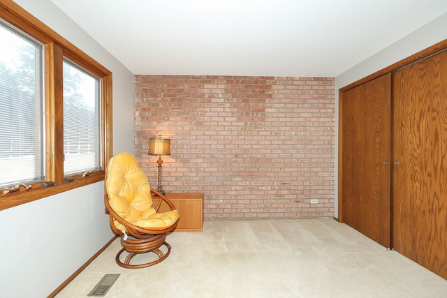 538 E Main St, Barrington, IL 60010 photo 18
