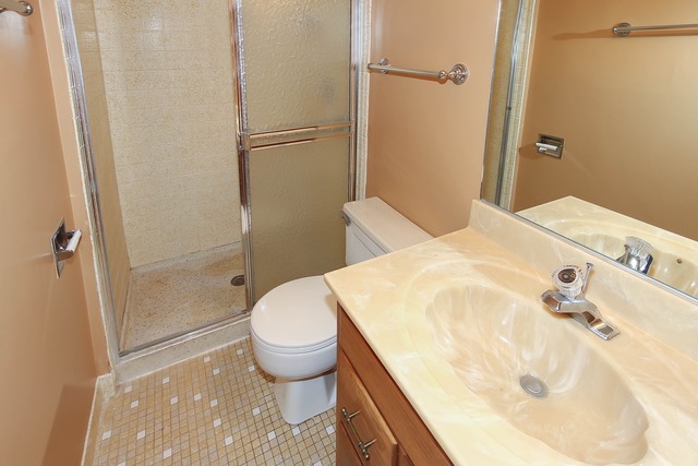 538 E Main St, Barrington, IL 60010 photo 17