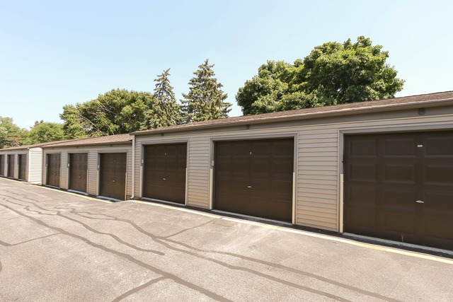 538 E Main St, Barrington, IL 60010 photo 21