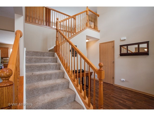 6801 Ayre Dr, Mchenry, IL 60050 photo 2