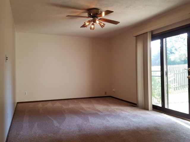 5509 Abbey Dr, Mchenry, IL 60050 photo 4