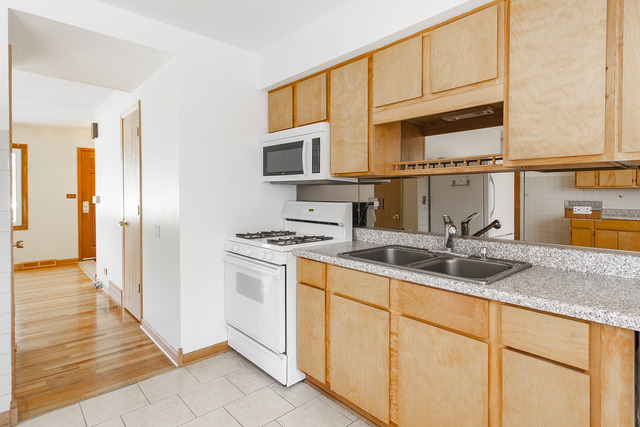 247 S Rush St, Itasca, IL 60143 photo 7