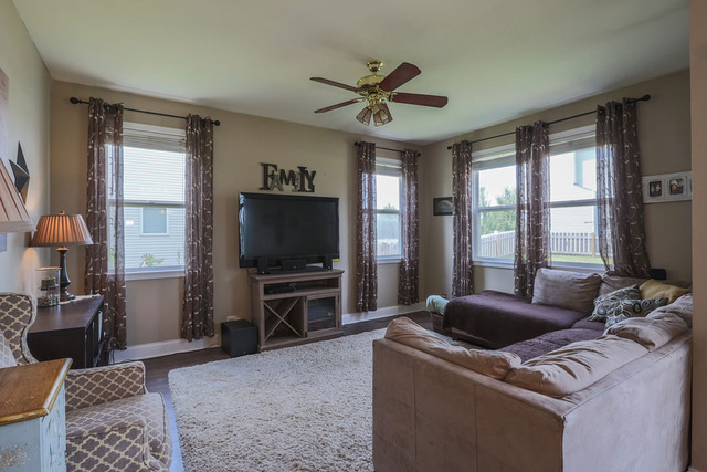 750 Periwinkle Ln, Aurora, IL 60504 photo 11