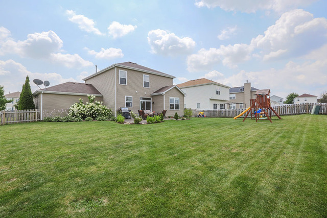 750 Periwinkle Ln, Aurora, IL 60504 photo 22