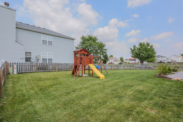 750 Periwinkle Ln, Aurora, IL 60504 photo 23