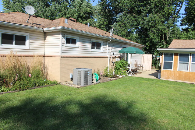 455 Alpine Ln, Hoffman Estates, IL 60169 photo 22