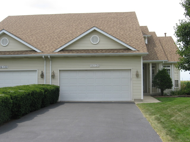 16130 Fairfield Dr, Plainfield, IL 60586 photo 1