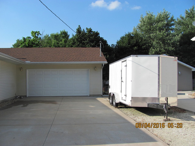 468 W 3rd St, Braidwood, IL 60408 photo 4