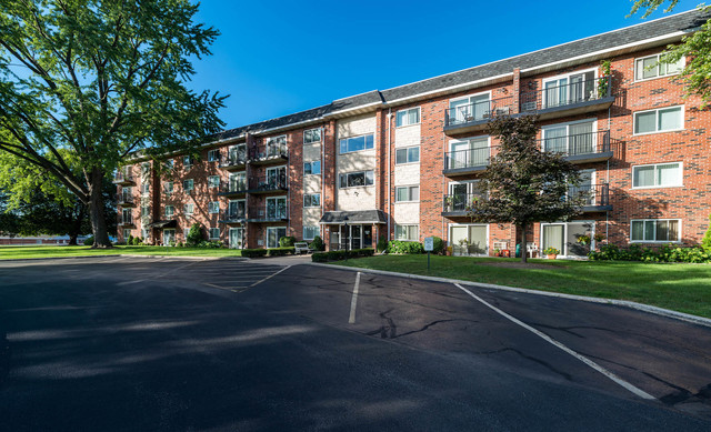 100 W Park Circle Dr #2C, Wheaton, IL 60187 photo 15