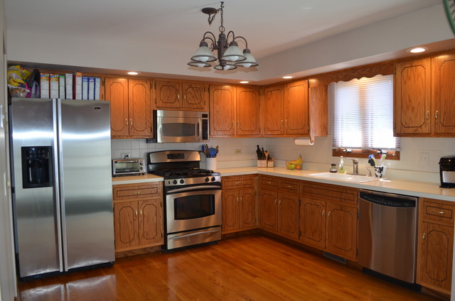 1 N110 Purnell St, Carol Stream, IL 60188 photo 2