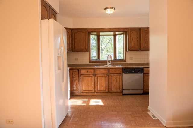 4632 Larch Ave, Glenview, IL 60025 photo 7