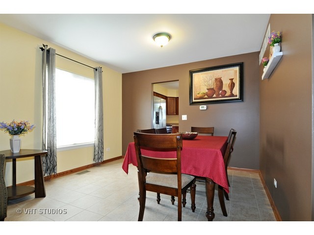 2411 Eldorado Ct, Naperville, IL 60564 photo 6
