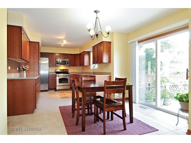 2411 Eldorado Ct, Naperville, IL 60564 photo 5