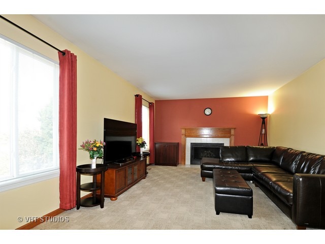2411 Eldorado Ct, Naperville, IL 60564 photo 7