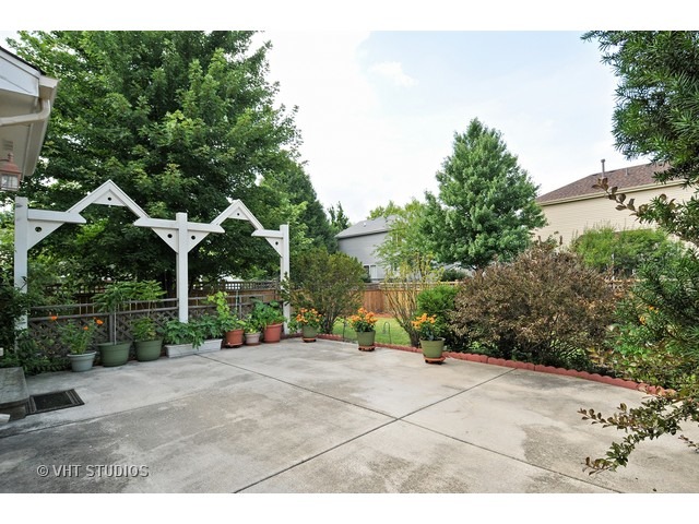 2411 Eldorado Ct, Naperville, IL 60564 photo 14