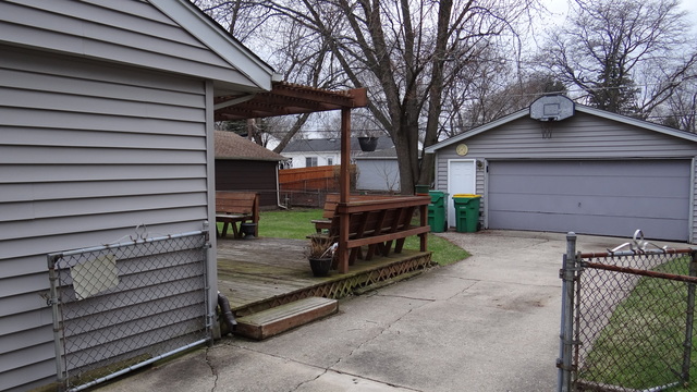 52 Redwood Trl, Wheeling, IL 60090 photo 14