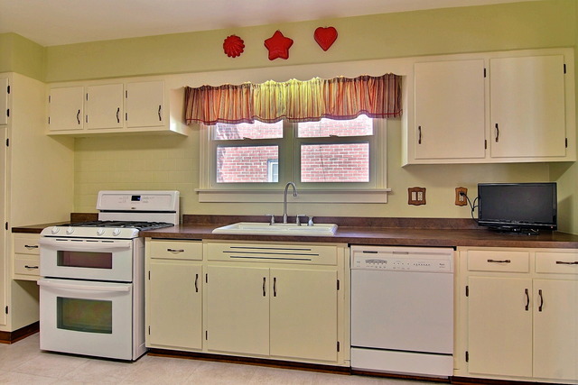 3371 S Schultz Dr, Lansing, IL 60438 photo 10