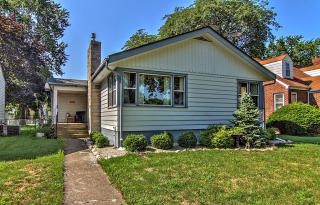 3371 S Schultz Dr, Lansing, IL 60438 photo 1