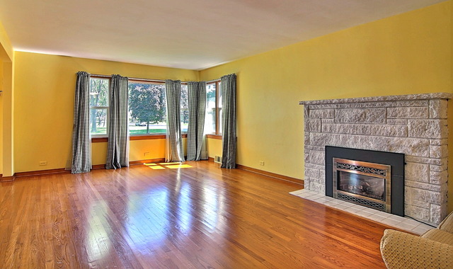 3371 S Schultz Dr, Lansing, IL 60438 photo 5