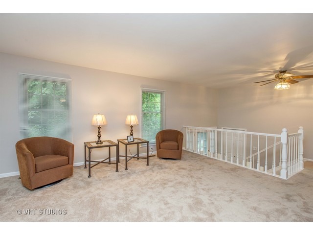 983 Mayfield St, Cary, IL 60013 photo 3