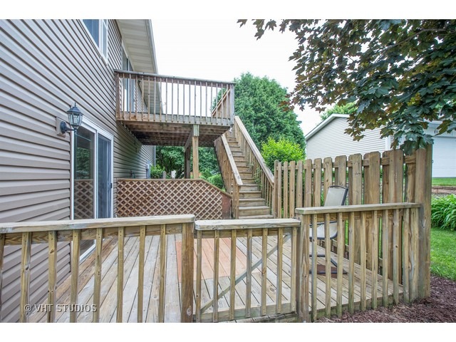 983 Mayfield St, Cary, IL 60013 photo 14