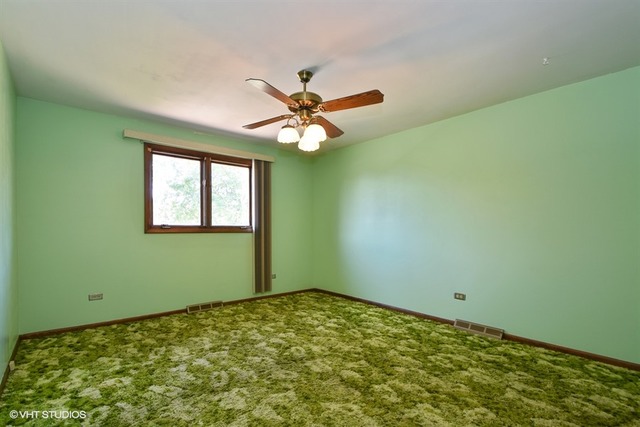 715 Violet Ln, Matteson, IL 60443 photo 11