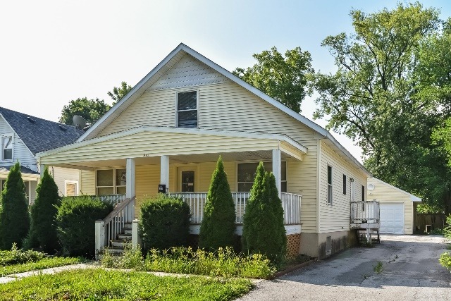 819 E Benton St, Aurora, IL 60505 photo 6