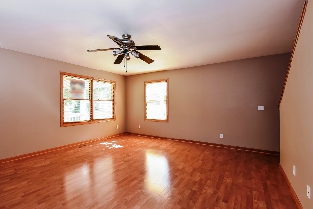 819 E Benton St, Aurora, IL 60505 photo 8