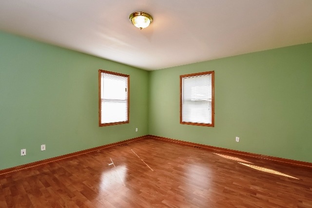 819 E Benton St, Aurora, IL 60505 photo 12