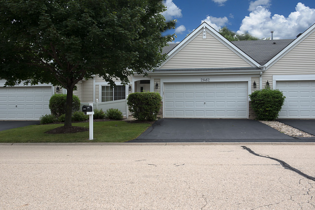 21462 W Douglas Ln, Plainfield, IL 60544 photo 1