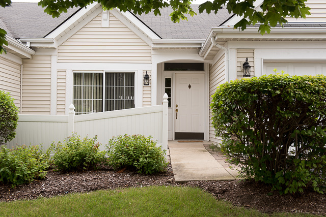 21462 W Douglas Ln, Plainfield, IL 60544 photo 2