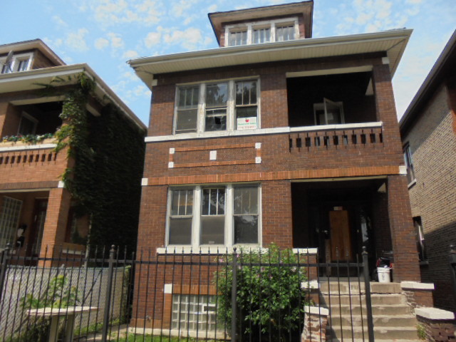 7022 S Artesian Ave, Chicago, IL 60629 photo 1