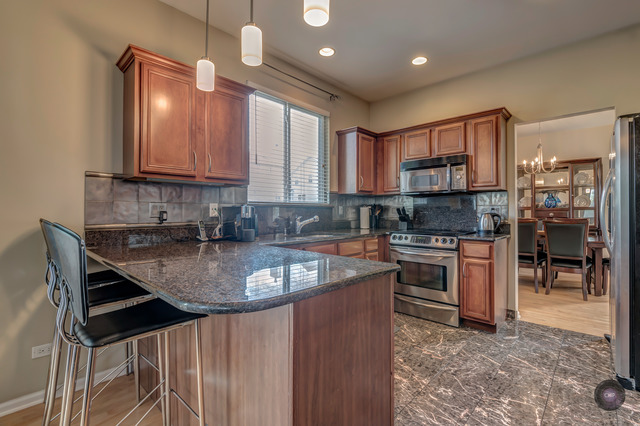 895 Red Clover Dr, Aurora, IL 60504 photo 8