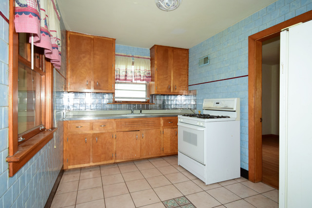 2329 S 10th Ave, Broadview, IL 60155 photo 18
