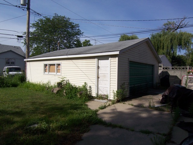 943 Walter Ave, Des Plaines, IL 60016 photo 7