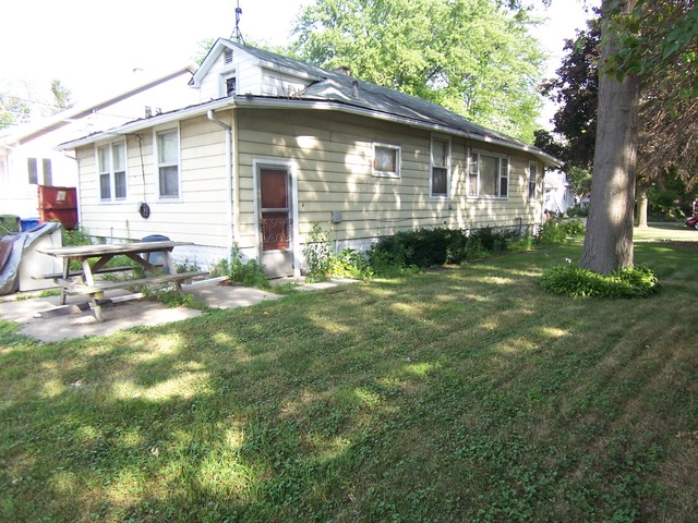 943 Walter Ave, Des Plaines, IL 60016 photo 5