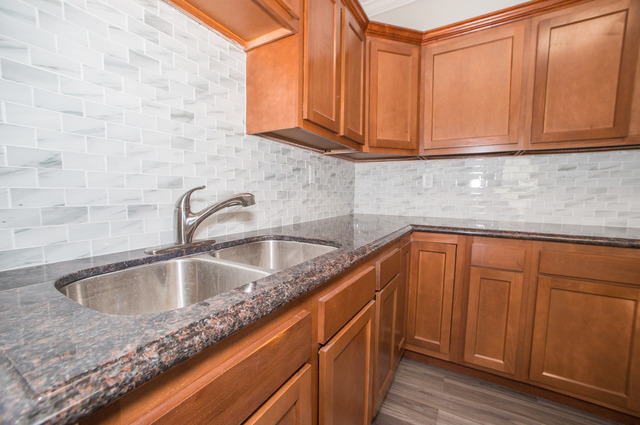 2811 E 76th St, Chicago, IL 60649 photo 16