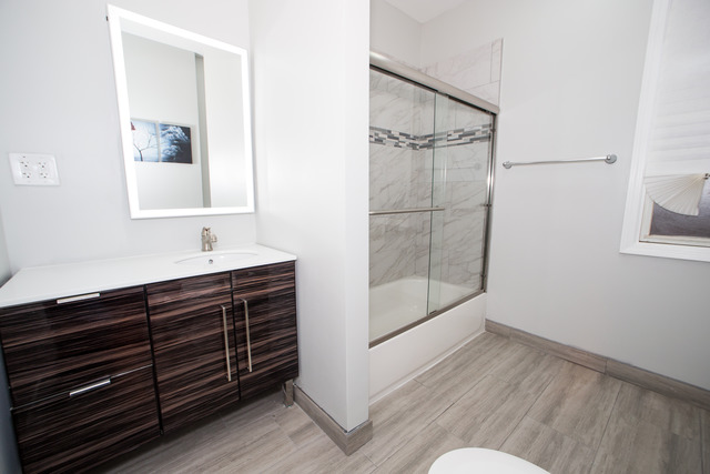 2811 E 76th St, Chicago, IL 60649 photo 8