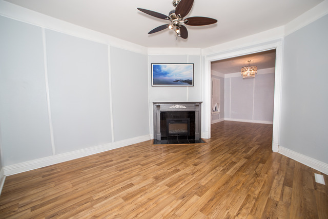 2811 E 76th St, Chicago, IL 60649 photo 2