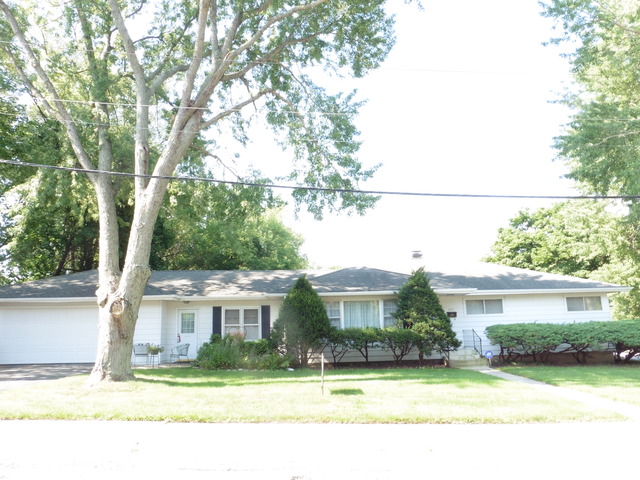 201 Webster St, Algonquin, IL 60102 photo 1