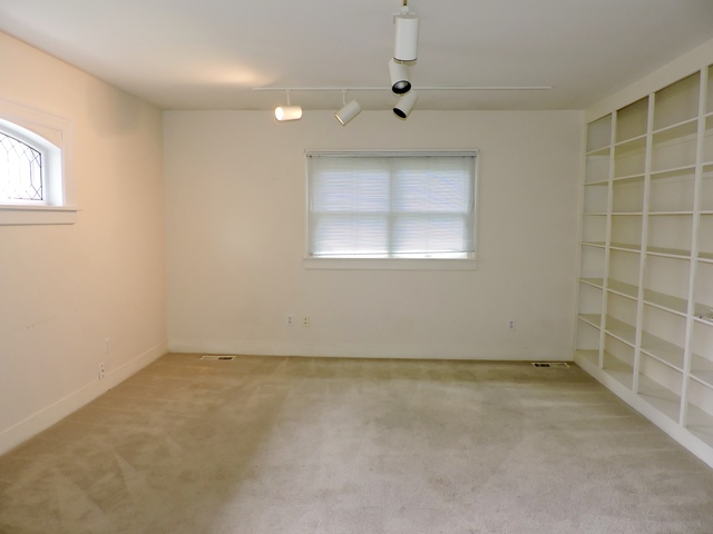 629 S Harrison Ave, Kankakee, IL 60901 photo 10