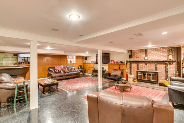 8911 Ewing Ave, Evanston, IL 60203 photo 18